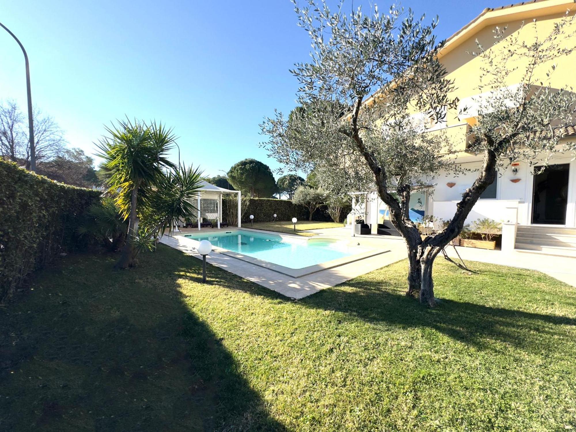 Residence Il Boschetto - Villa Con Piscina グロッセート エクステリア 写真