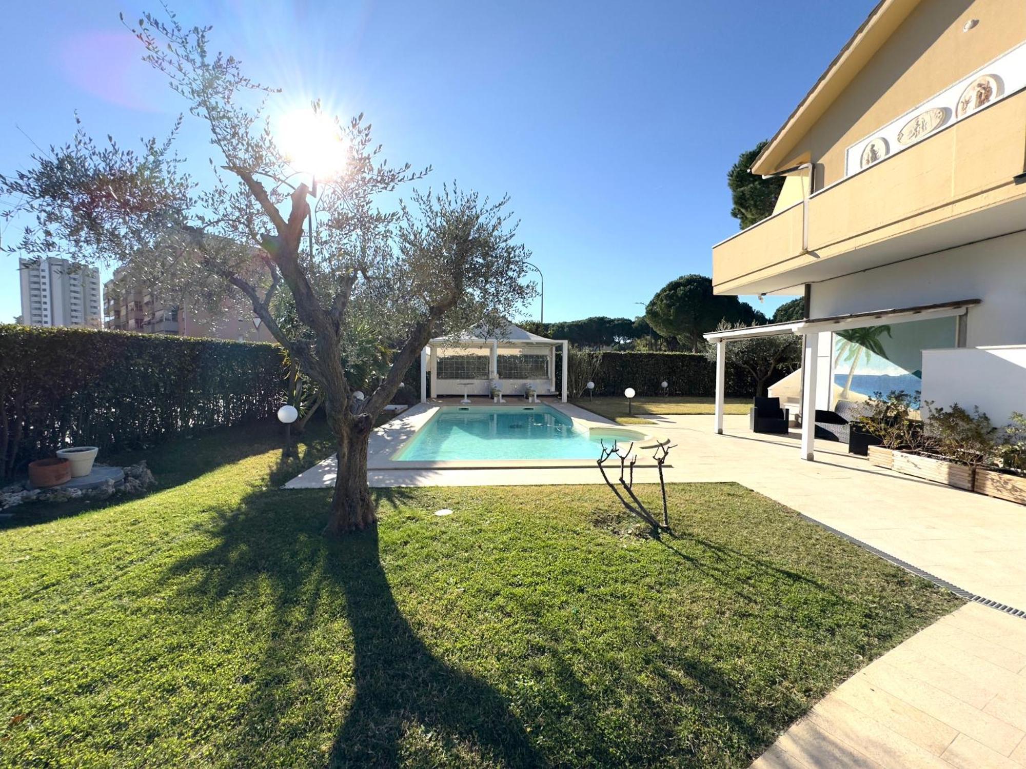 Residence Il Boschetto - Villa Con Piscina グロッセート エクステリア 写真